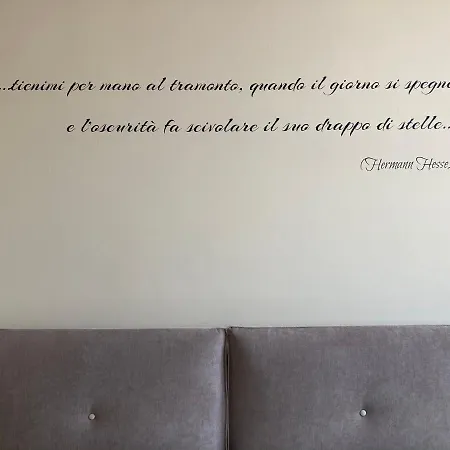 Rosso Di Sera Apartmán *